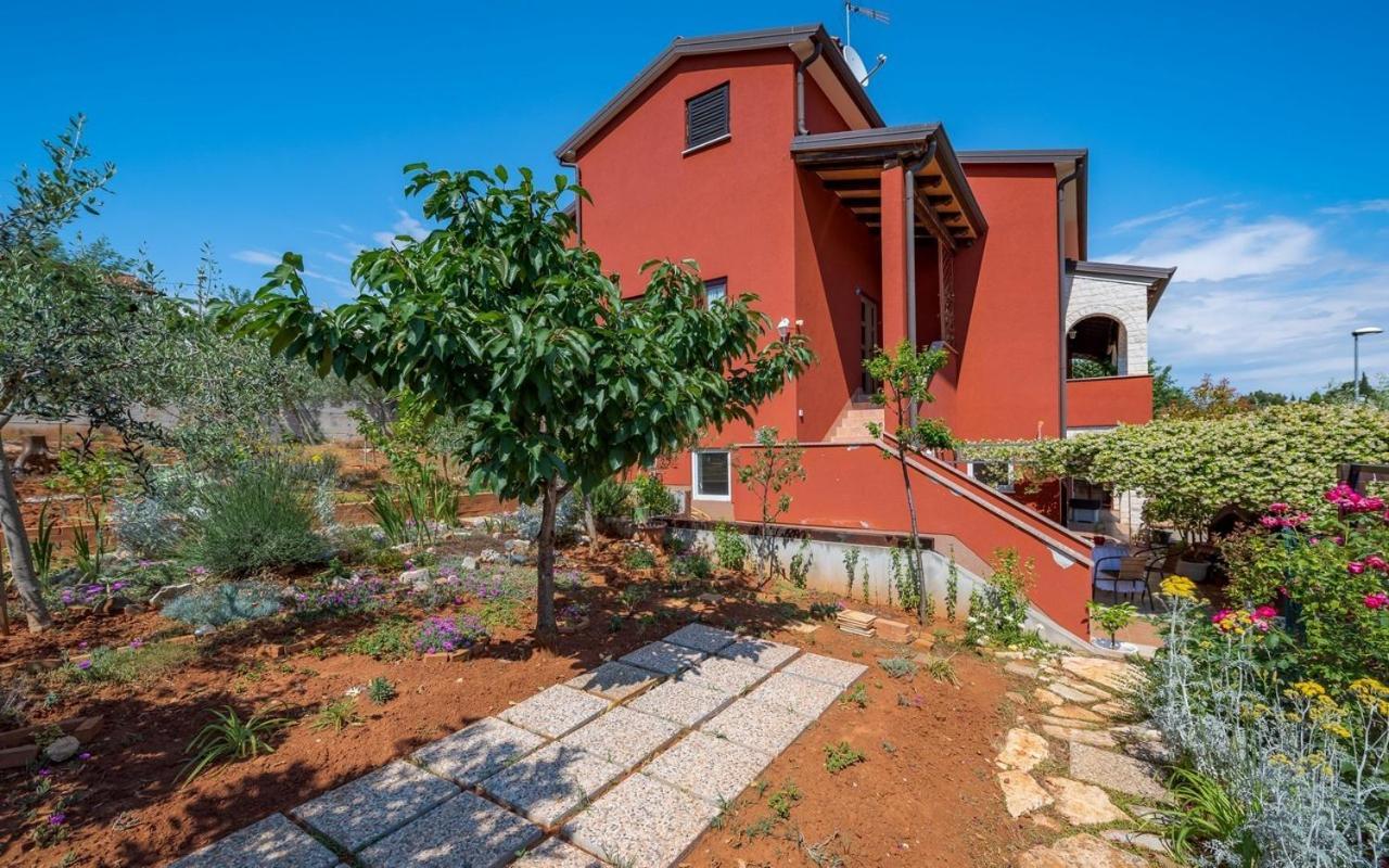 Iva House With Apartment Umag Exterior foto